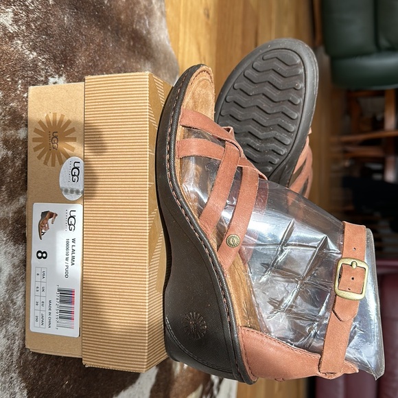 Size 8 EU 39 Australia UGGS brand new - Picture 3 of 3